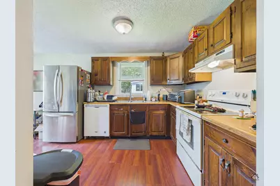 147 Memorial Drive, Winthrop, ME 04364 - Photo 9