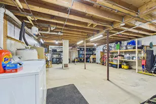 147 Memorial Dr, Winthrop, ME 04364 - Photo 69