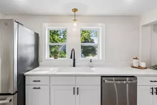 241 Lincoln St, Saco, ME 04072 - Photo 9