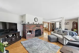 419 Falmouth Rd, Falmouth, ME 04105 - Photo 13