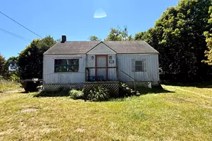 10 Dresner St, Eastport, ME 04631 - Photo 3