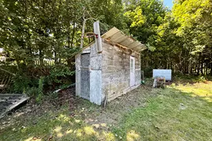 10 Dresner St, Eastport, ME 04631 - Photo 9