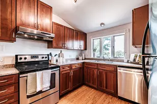 481 Cumberland Ave, Portland, ME 04101 - Photo 3