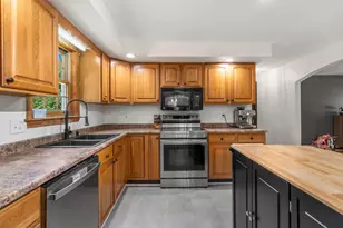 67 McClellan Dr, Glenburn, ME 04401 - Photo 15