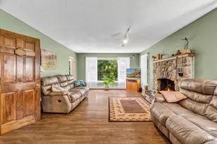 26 Dole Hill Rd, Holden, ME 04429 - Photo 17