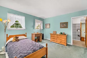 26 Dole Hill Rd, Holden, ME 04429 - Photo 5