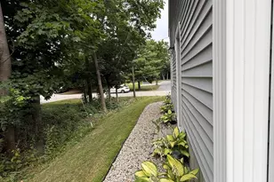 7 Sawyer St, Saco, ME 04072 - Photo 17