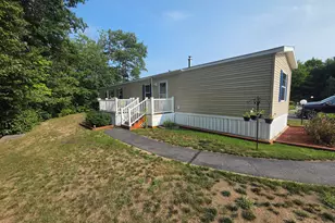 30 Hilltop Ct, Turner, ME 04282 - Photo 1