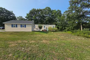 30 Hilltop Ct, Turner, ME 04282 - Photo 3