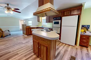 49 Round Stone Rd, Mount Vernon, ME 04352 - Photo 9