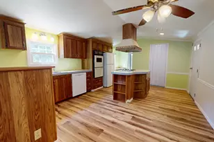 49 Round Stone Rd, Mount Vernon, ME 04352 - Photo 7