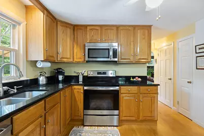 103 W Commonwealth Drive, Portland, ME 04103 - Photo 5