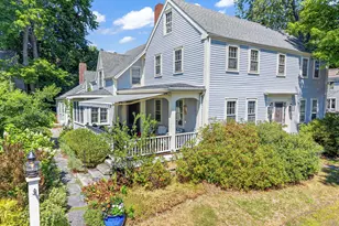 62 Pleasant St, Wiscasset, ME 04578 - Photo 3
