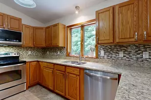 5 Acorn Ln, Lewiston, ME 04240 - Photo 11