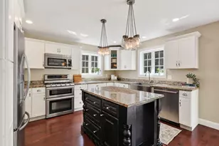 7 Arrowhead Ridge Rd, Freeport, ME 04032 - Photo 3