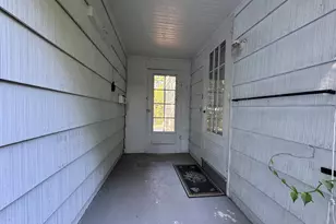 6 Fairview Ave, Augusta, ME 04330 - Photo 9
