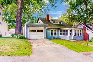 54 Lake St, Auburn, ME 04210 - Photo 1