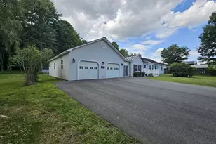 93 Norridgewock Ave, Skowhegan, ME 04976 - Photo 3