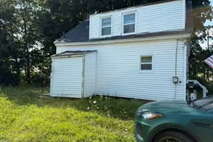 32 Warren St, Rockland, ME 04841 - Photo 3