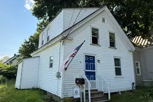 32 Warren St, Rockland, ME 04841 - Photo 3