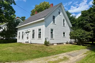 33 Center St, Machias, ME 04654 - Photo 1