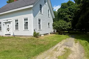 33 Center St, Machias, ME 04654 - Photo 7