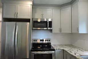 7 Autumn Ln, North Yarmouth, ME 04097 - Photo 9