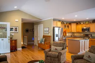 44 Carriage Ln, Brunswick, ME 04011 - Photo 7