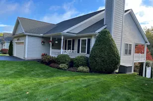 44 Carriage Ln, Brunswick, ME 04011 - Photo 3