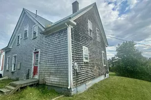 11 South St, Eastport, ME 04631 - Photo 3