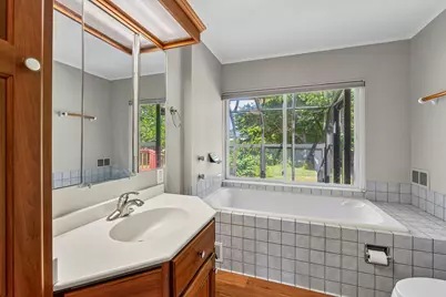 10 Barkley Avenue, Auburn, ME 04210 - Photo 43