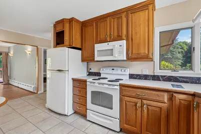 10 Barkley Avenue, Auburn, ME 04210 - Photo 23