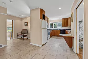 10 Barkley Ave, Auburn, ME 04210 - Photo 17