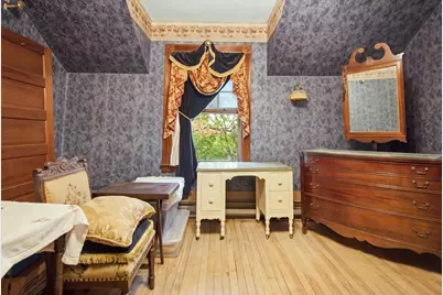 27 W Dartmouth Street, Auburn, ME 04210 - Photo 5