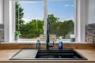 240 Lincoln Street, Bangor, ME 04401 - Photo 11