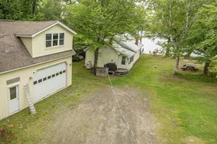 91 Lakeview St, Greenville, ME 04441 - Photo 3