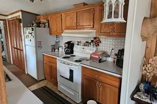39 Mountain Vw Ln, Dover Foxcroft, ME 04426 - Photo 9