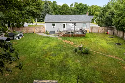21 Hillcrest Street, Gardiner, ME 04345 - Photo 5