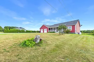 667 Newburgh Rd, Hermon, ME 04401 - Photo 3