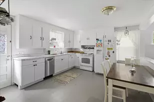 28 Oxford St, Augusta, ME 04330 - Photo 5