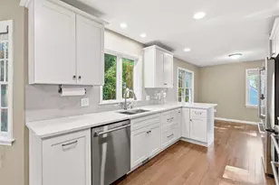 5 Cornerstone Dr, Falmouth, ME 04105 - Photo 15