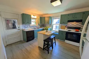 160 Perham St, Farmington, ME 04938 - Photo 7