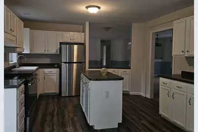 95 Pleasant Street, Oxford, ME 04270 - Photo 3