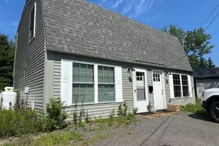 25 Lily Pad Ln, Hancock, ME 04634 - Photo 3