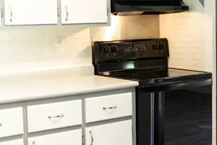 679 N French St, Bangor, ME 04401 - Photo 5