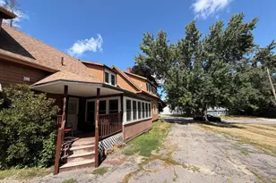 28 Baker St, Clinton, ME 04927 - Photo 3