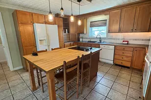 28 Baker St, Clinton, ME 04927 - Photo 5