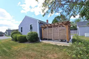 118 Harthorn Ave, Bangor, ME 04401 - Photo 3