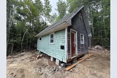 684 Lower Detroit Road, Plymouth, ME 04969 - Photo 9