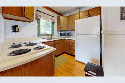 392 Memorial Drive, Winthrop, ME 04364 - Photo 11